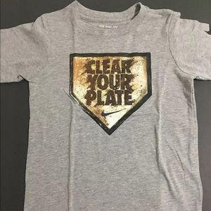 Nike Boys "Clear Your Plate" Gray T-Shirt Size 6